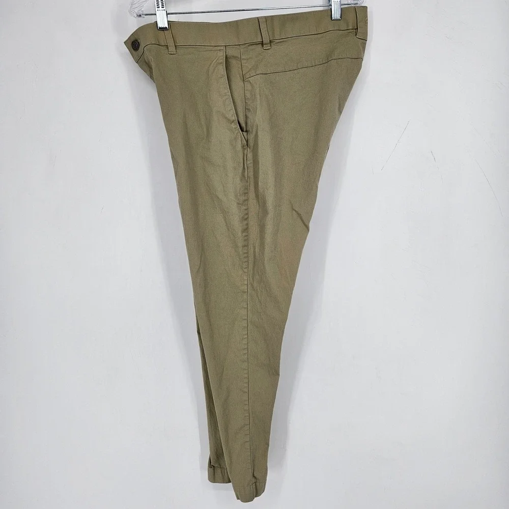 Fabletics Pants Mens 34 Casual Classic Stretch Tan Khaki FLAWS